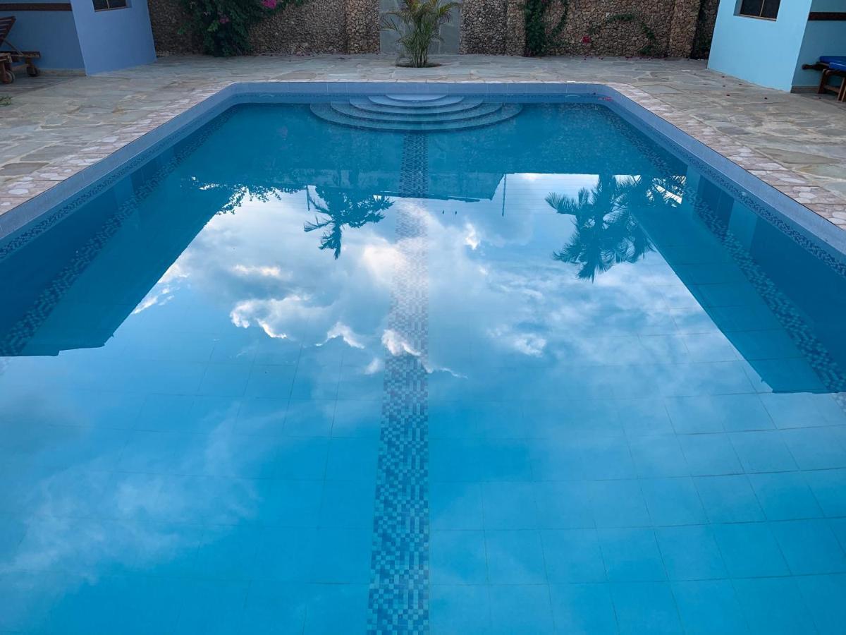 Lions Home Playa de Diani Exterior foto