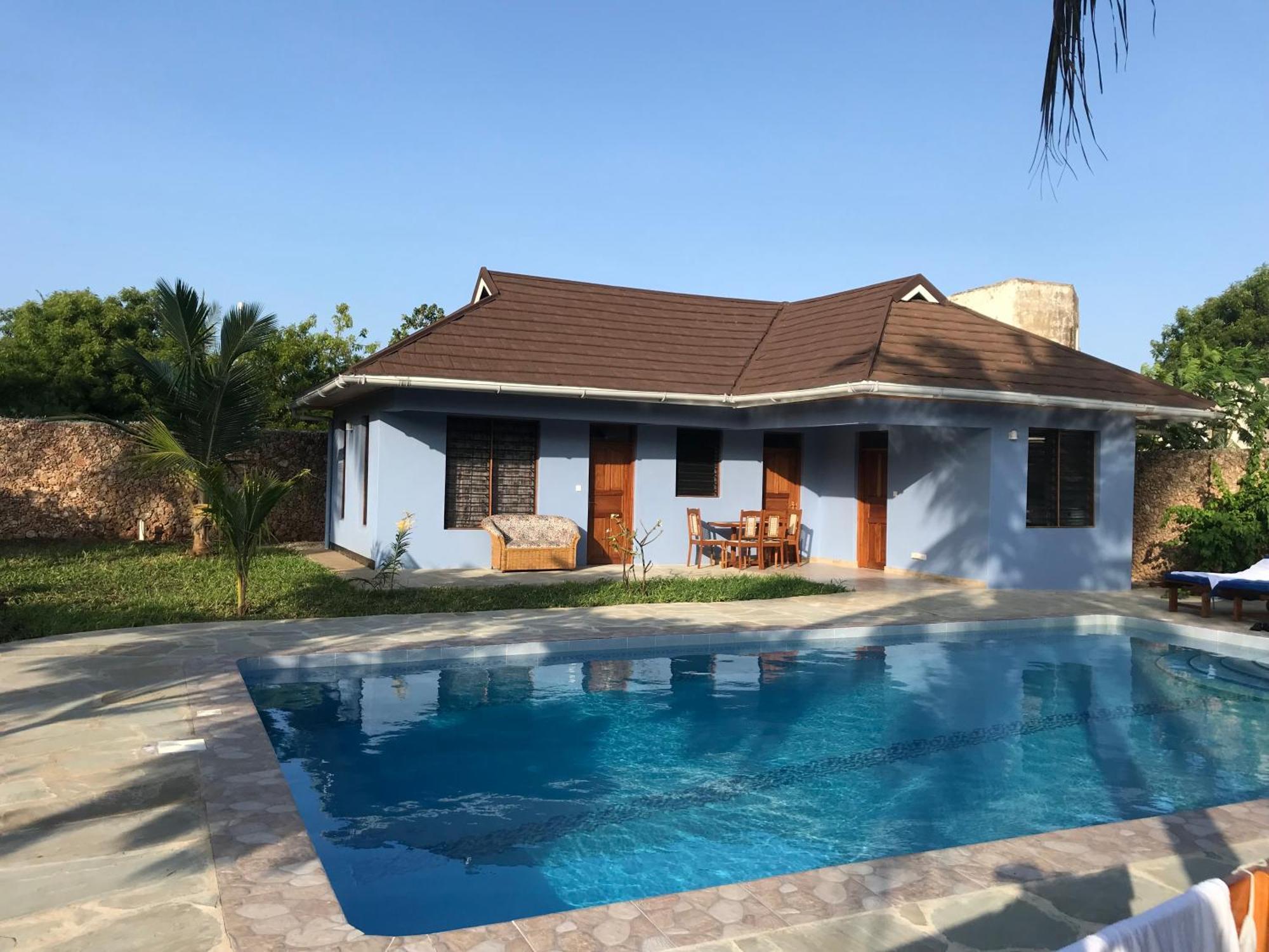 Lions Home Playa de Diani Exterior foto