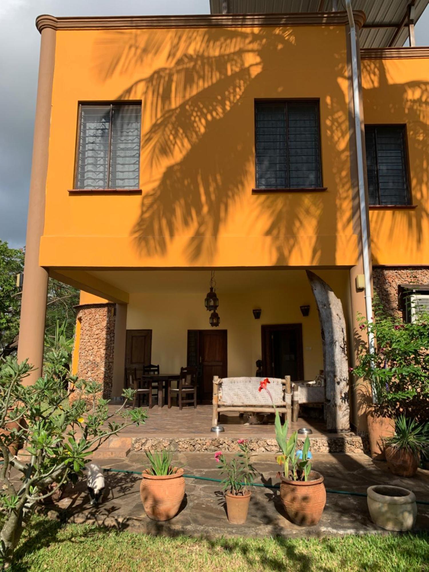 Lions Home Playa de Diani Exterior foto