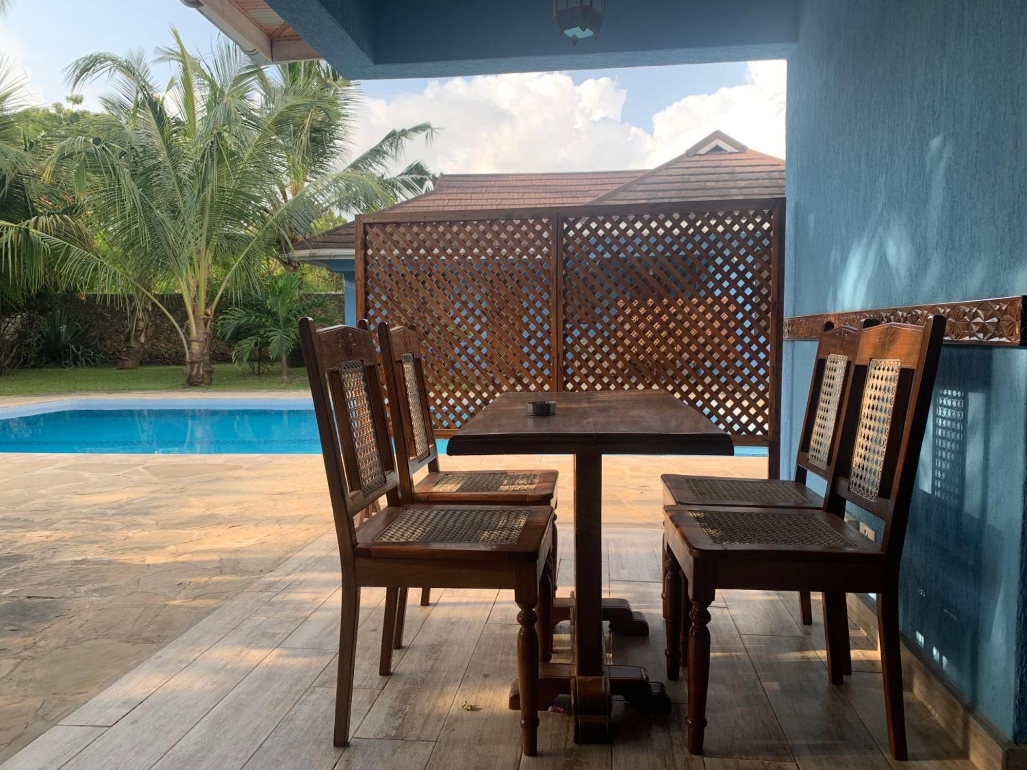 Lions Home Playa de Diani Exterior foto